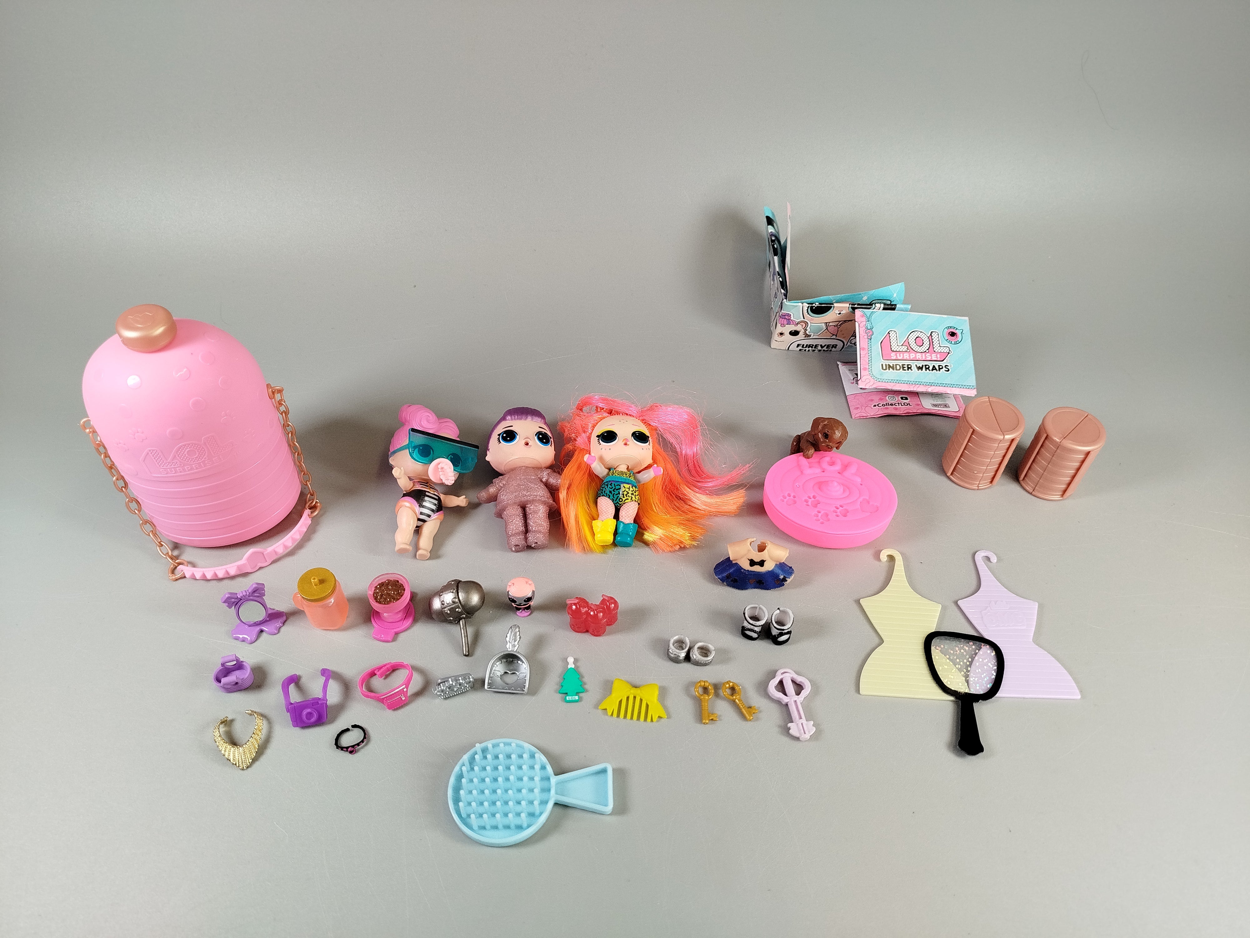 L.O.L. Surprise! - Set aus drei Puppen und Accessoires